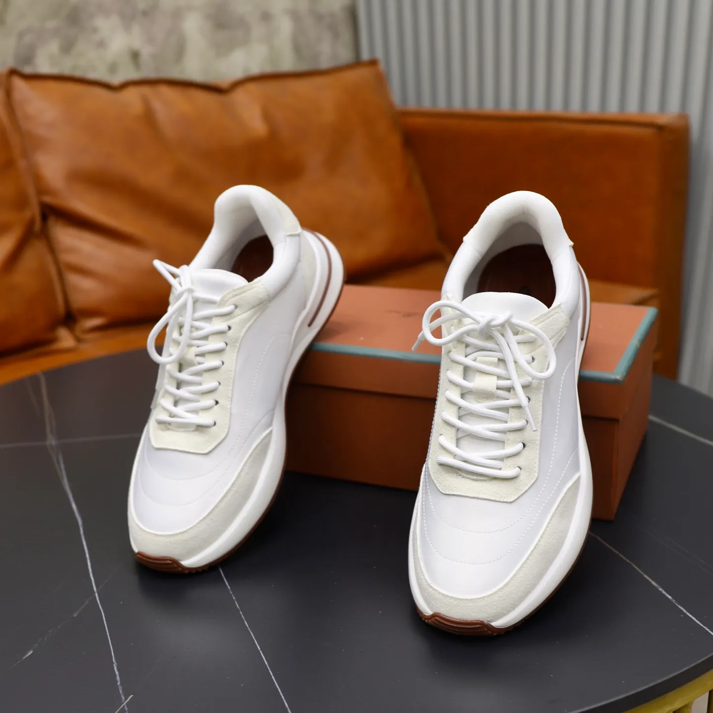 Ex-factory price: 462💰Loropiana LP men's shoes ♞size; 38-44 "45. Customized" original leather splicing. It is really easy to wear, lazy, relaxed, casual, perfect comfort, and there are many color choices, and they all look good with clothes. Is it true that Loropiana can bring social value? “Loropiana is the best thing money can buy”